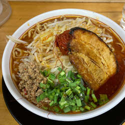 しびれベトコン誤爆　大盛り　野菜増し