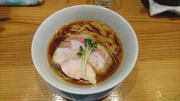 「醤油らーめん_900円」@麺屋鈴春の写真