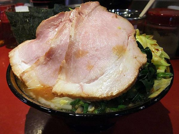 「チャーシューメン 野菜畑 キャベツ」@厚木家の写真