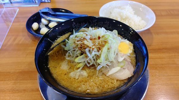 「嵐げんこつらあめん&ネギ＋クーポンライス」@らあめん花月嵐 羽村店の写真