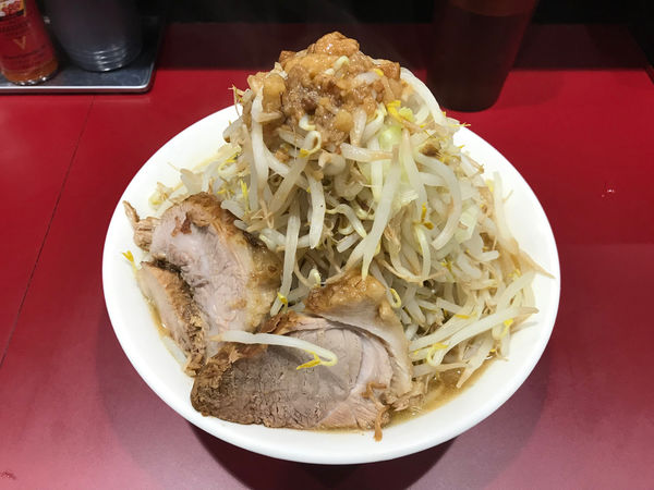 「中ラーメン」@立川マシマシ 国分寺店の写真
