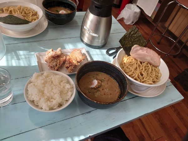 「つけめん+唐揚げセット」@らーめん 岡田の写真