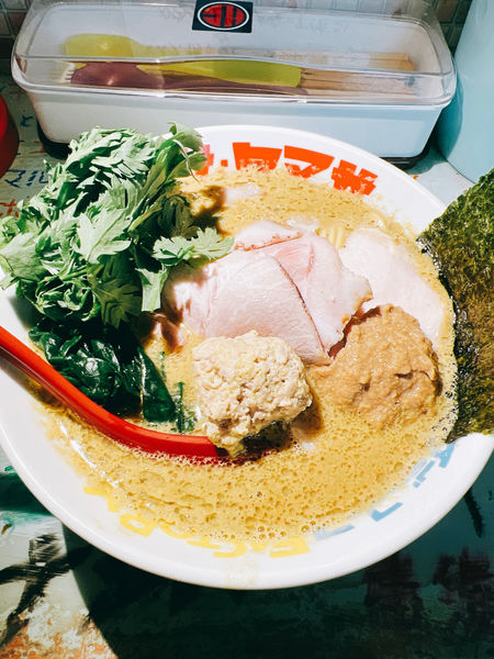 「パラダイス痛風らーめん」@ハイデン.コッコFACTORYサマンサ・タマサの写真