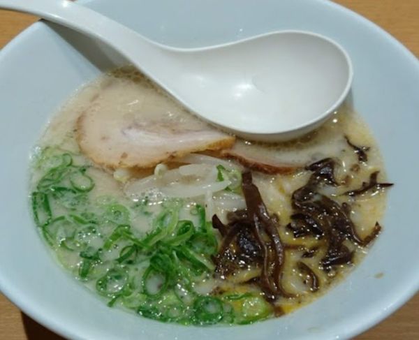 「白丸」@RAMEN EXPRESS 博多一風堂 ららぽーと沼津店の写真