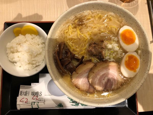 「特製味噌ラーメン」@つじ田 味噌の章 東京駅店の写真