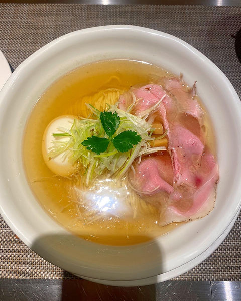 「塩そばと肉丼」@成城青果の写真
