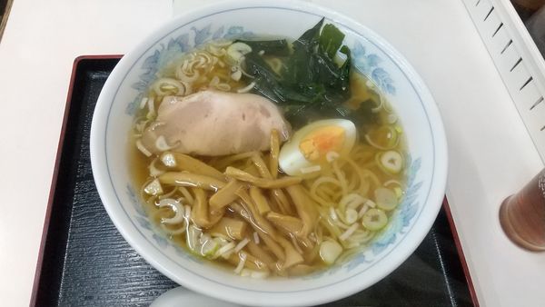 「ラーメン600円→中華の日で500円」@信和軒の写真