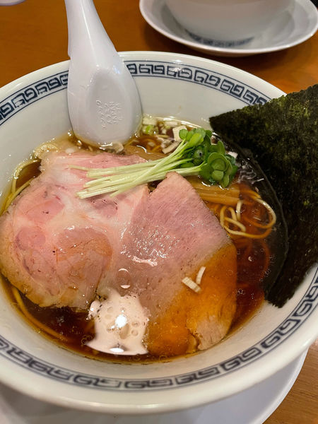 「醤油ラーメン」@稲荷屋の写真