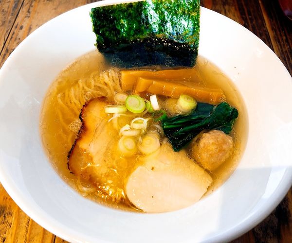 「塩らーめん（800円）」@らーめん 二代目吉田商店の写真