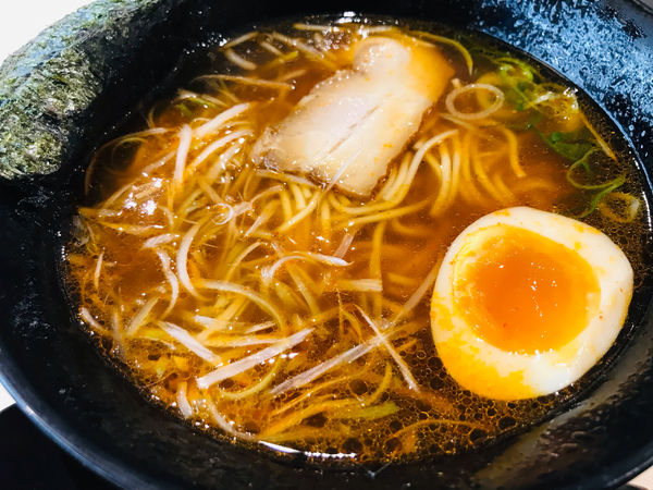 「だし香る辛旨醤油ラーメン 460円 (税抜)」@はま寿司 江戸川松江店の写真
