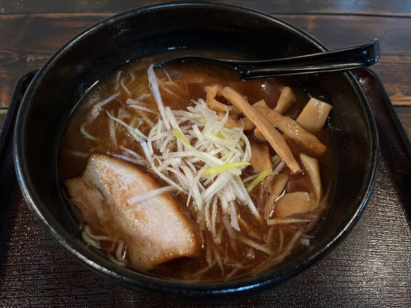 「醬油ラーメン　メンマ」@拉人の写真