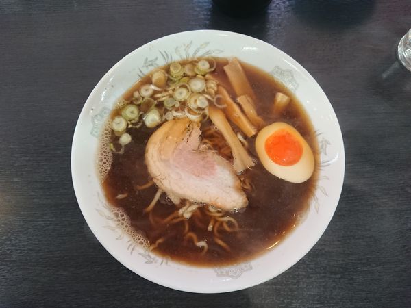 「煮干しラーメン 中 690円」@ラーメン康家の写真