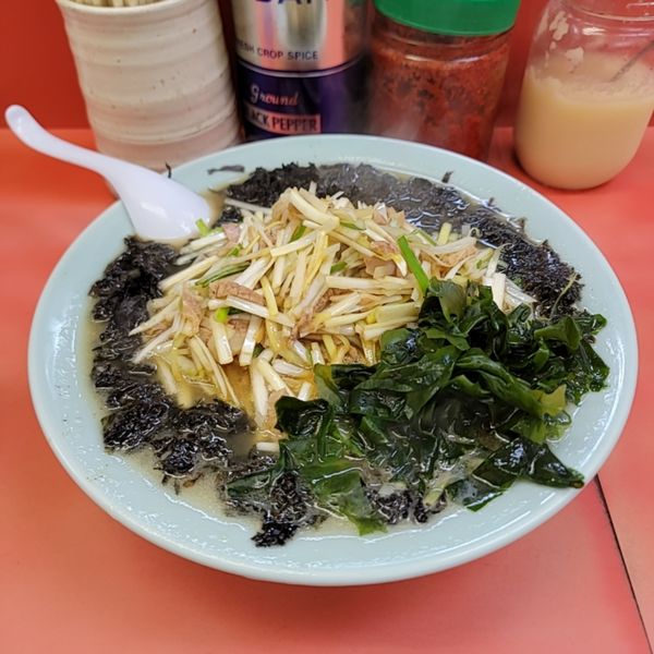 「ネギラーメン小ネギ増しバラ海苔」@ラーメン関口の写真