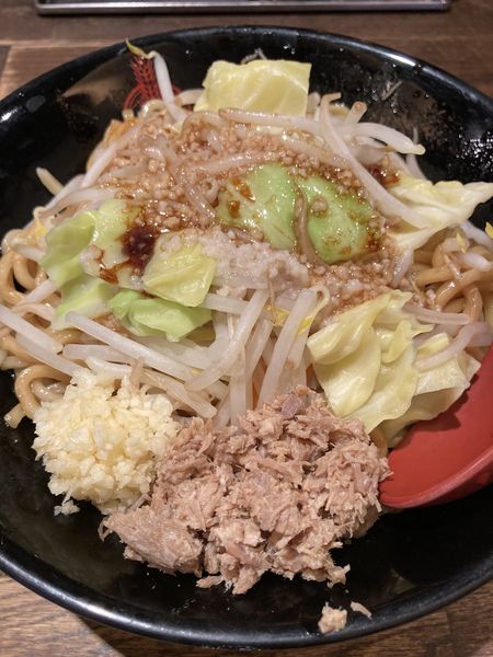 「ニンニクアブラそば（醤油大盛）¥990」@つけ麺専門店 三田製麺所 北新地店の写真