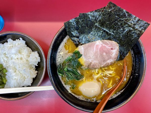 「煮卵ラーメン」@横浜ラーメン 相馬家の写真