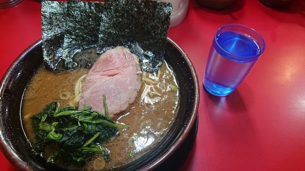 「ラーメン」@家系ラーメン とらきち家の写真