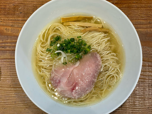 「しおらーめん850円」@町田汁場 しおらーめん 進化の写真