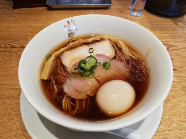 「醤油ラーメン」@らぁ麵 はやし田 相模原鵜野森店の写真