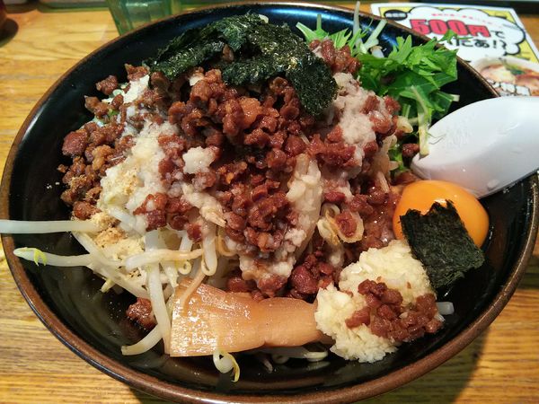 「まぜ二郎（並盛）　※クーポンで５００円」@らーめん道 黒こくやの写真