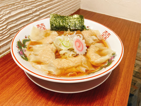 「ワンタン麺」@ラーメン ハナレの写真