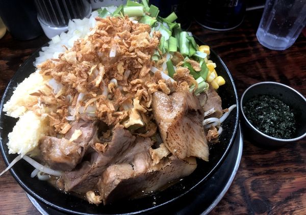 「［限定］蕎麦屋風カレー:1,000円＋粉海苔:現金100円」@麺でる 川崎店の写真