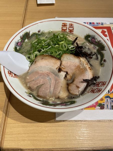 「ラーメン　ネギ+替え玉」@二代目 博多だるまの写真