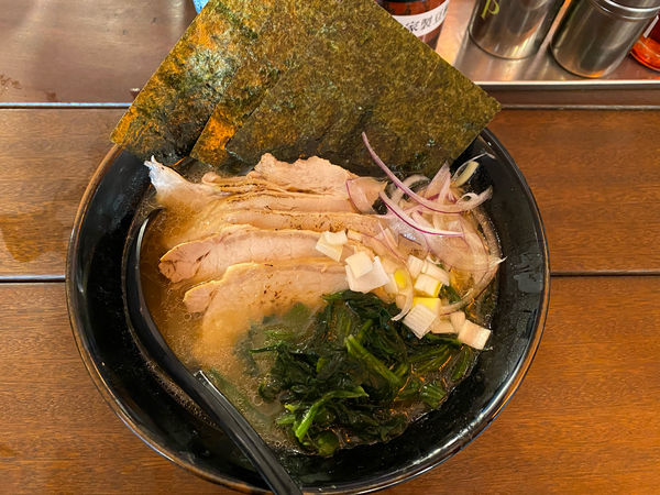 「チャーシュー麺 中　1080円」@家系らーめん 西鎌家の写真