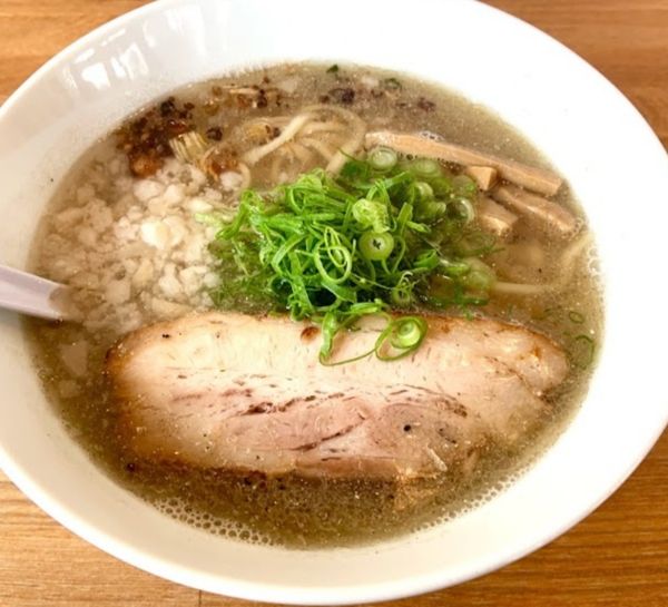 「豚煮干ラーメン」@湖麺屋 Reel Cafeの写真