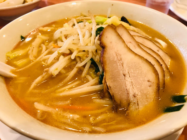 「味噌野菜たんめん 640円 チャーシュー 220円」@幸楽苑 葛飾新宿店の写真