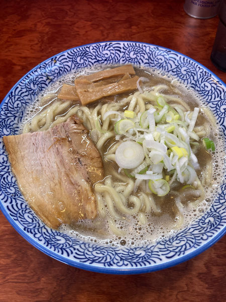 「濃厚煮干しらーめん+大盛　900円+100円」@自家製太麺 元気屋の写真