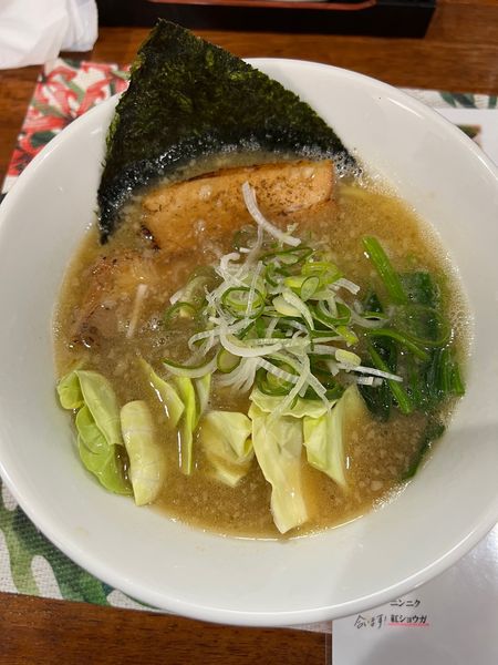 「まろやか豚骨　醤油」@らぁめん 椰斗の写真