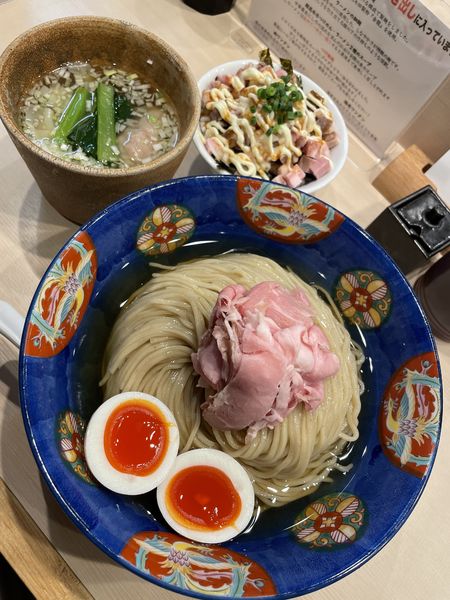 「特製鰹昆布水つけめん+マヨチャーシューご飯」@つけめん金龍の写真