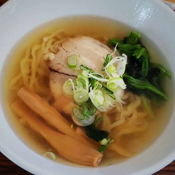 「白醤油らーめん ６５０円」@らーめん はなはなの写真