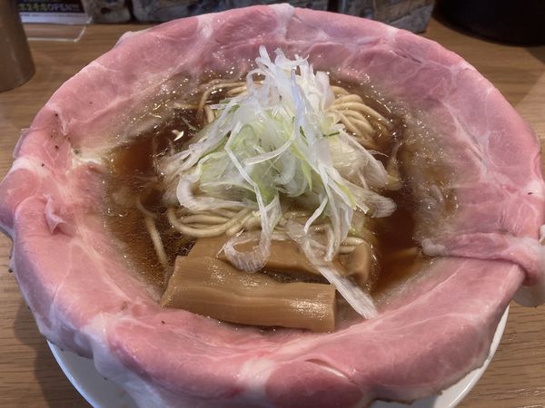 「ピストル(チャーシュー5枚)」@ラーメン大戦争 神田店の写真
