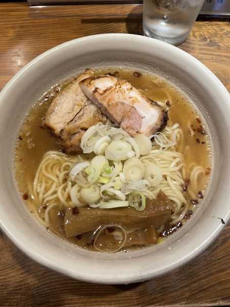「らーめんmacro+大盛+チャーマヨ丼」@人類みな麺類 東京本店の写真