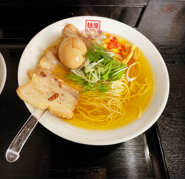 「限定　ノドグロ塩らぁ麺＋味玉」@麺屋LUSH 仙台店の写真