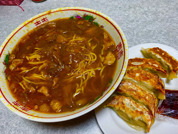 「カレーラーメン」@まんぷく亭の写真