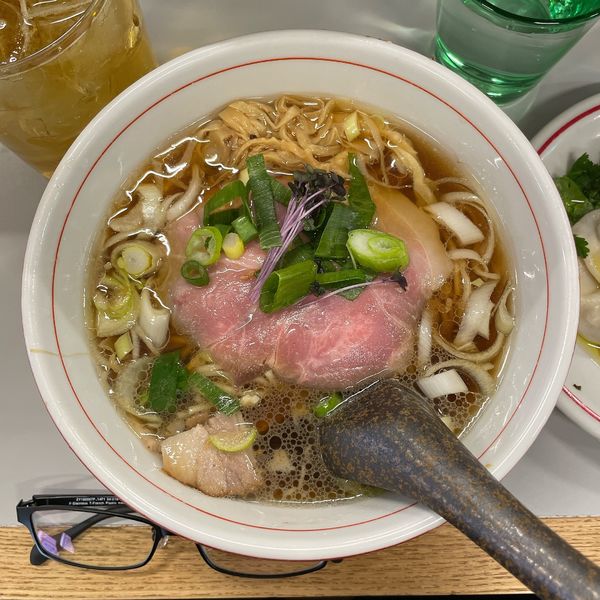 「中華そば」@東京ギョーザスタンド ウーロンの写真