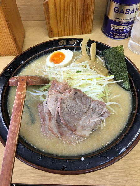 「定番ネギチャーシュー（味噌）小 900円」@ラーメン青木亭 戸田店の写真