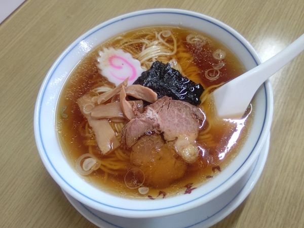 「ラーメン(並盛)550円」@今井食堂の写真