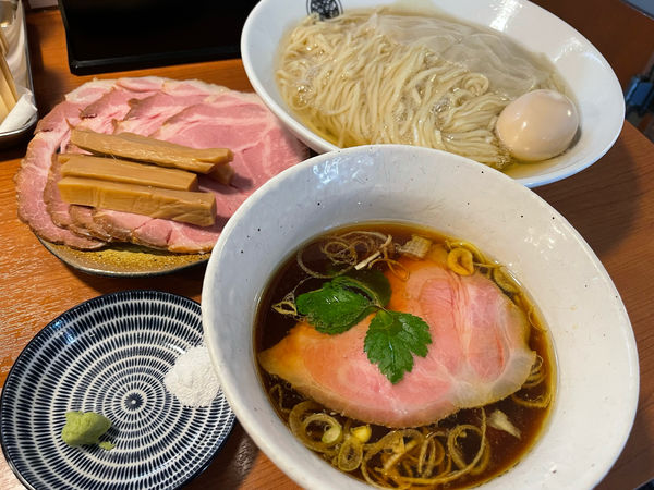 「鶏醤油つけそば 大盛り 全のせ」@らぁ麺とうひちの写真