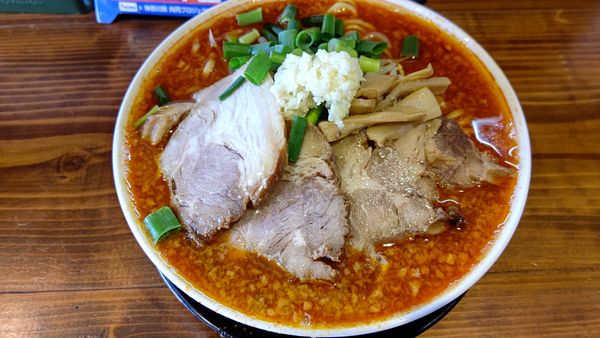 「辛にんにく背脂チャーシュウ麺」@スタミナススムの写真