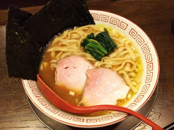 「家系ラーメン」@立ち呑み居酒屋 金町製麺の写真