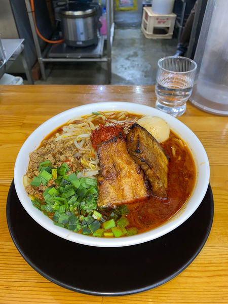 「しびれベトコン誤爆大盛り濃厚味玉肉増し(¥1,240円)」@ラーメン・つけ麺 爆王の写真
