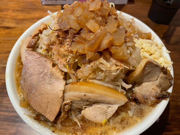 「豚ラーメン大　やさい・あぶらマシ」@マシマシラーメン 物語はここから始まるのだ。の写真