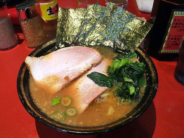 「ラーメン 燻製チャーシュー二枚」@厚木家の写真