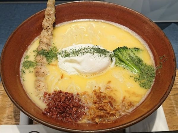 「鶏白湯そば」@麺巧 潮の写真