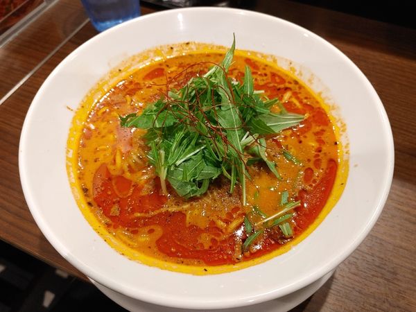 「担々麺(白)辛さ４」@うさ担 浦和本店の写真