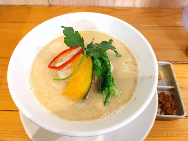 「鶏白湯そば1000円」@銀座 篝 アトレ浦和店の写真