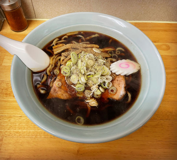 「漆黒の中華そば(太麺)大盛」@中華そば 蒼穹の写真